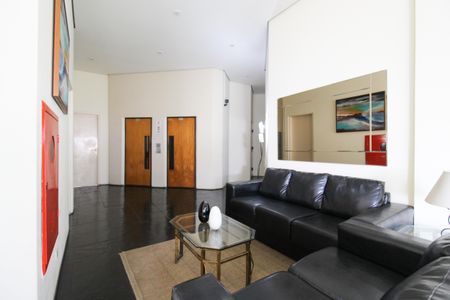 Studio para alugar com 34m², 1 quarto e 1 vaga Studio para alugar com 34m², 1 quarto e 1 vagaHall
