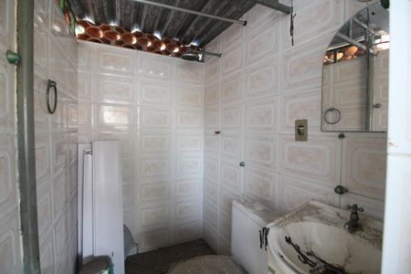 Casa à venda com 120m², 2 quartos e sem vagaBanheiro de Serviço