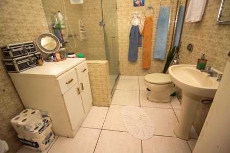 Apartamento à venda com 105m², 3 quartos e 1 vaga Apartamento à venda com 105m², 3 quartos e 1 vagaBanheiro