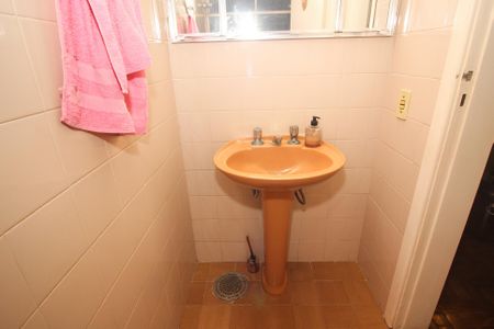 Apartamento à venda com 105m², 3 quartos e 1 vaga Apartamento à venda com 105m², 3 quartos e 1 vagaLavabo