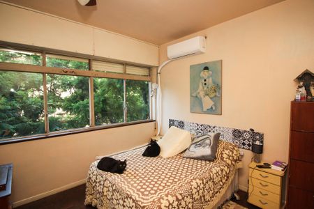 Apartamento à venda com 105m², 3 quartos e 1 vaga Apartamento à venda com 105m², 3 quartos e 1 vagaQuarto 1