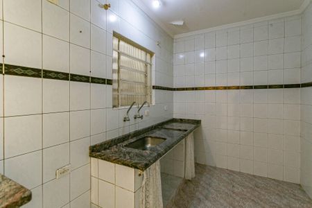 Casa à venda com 199m², 2 quartos e 3 vagas Casa à venda com 199m², 2 quartos e 3 vagasCozinha