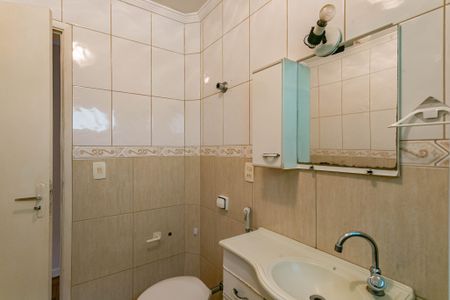 Casa à venda com 199m², 2 quartos e 3 vagas Casa à venda com 199m², 2 quartos e 3 vagasBanheiro 2