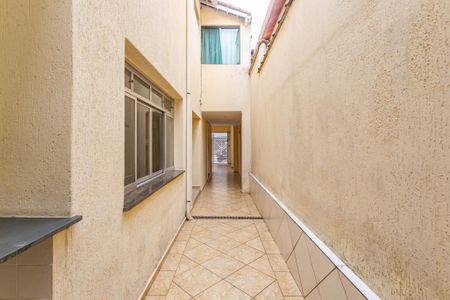 Casa à venda com 199m², 2 quartos e 3 vagas Casa à venda com 199m², 2 quartos e 3 vagasQuintal