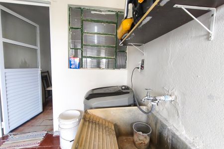 Casa à venda com 65m², 3 quartos e 4 vagas Casa à venda com 65m², 3 quartos e 4 vagasÁrea de Serviço