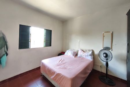 Casa à venda com 65m², 3 quartos e 4 vagas Casa à venda com 65m², 3 quartos e 4 vagasQuarto Suíte
