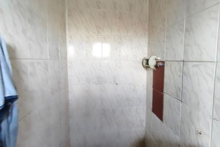 Casa à venda com 65m², 3 quartos e 4 vagas Casa à venda com 65m², 3 quartos e 4 vagasBanheiro Suíte