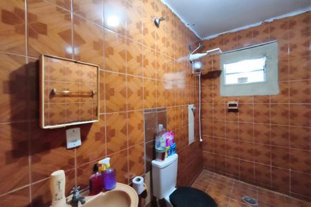 Casa à venda com 65m², 3 quartos e 4 vagas Casa à venda com 65m², 3 quartos e 4 vagasBanheiro Social