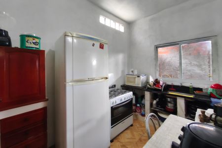 Casa à venda com 65m², 3 quartos e 4 vagas Casa à venda com 65m², 3 quartos e 4 vagasCasa 2 - Cozinha