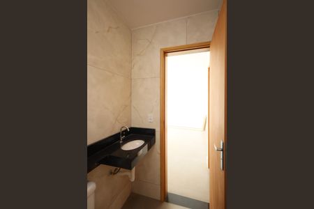 Casa à venda com 160m², 2 quartos e 2 vagas Casa à venda com 160m², 2 quartos e 2 vagasBanheiro Social