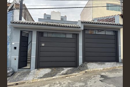 Casa à venda com 160m², 2 quartos e 2 vagas Casa à venda com 160m², 2 quartos e 2 vagasFachada Externa