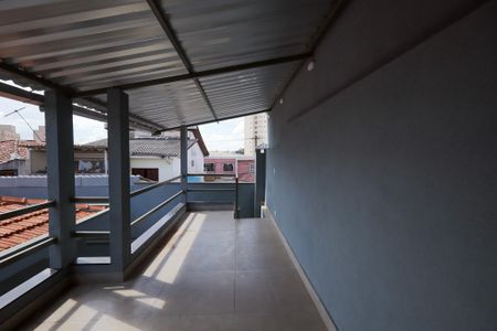 Casa à venda com 160m², 2 quartos e 2 vagas Casa à venda com 160m², 2 quartos e 2 vagasTerraço