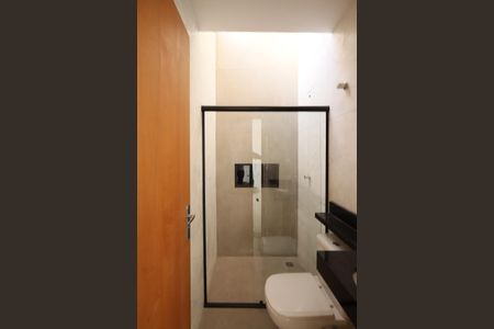 Casa à venda com 160m², 2 quartos e 2 vagas Casa à venda com 160m², 2 quartos e 2 vagasBanheiro Social