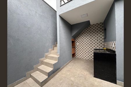 Casa à venda com 160m², 2 quartos e 2 vagas Casa à venda com 160m², 2 quartos e 2 vagasÁrea de serviço - Churrasqueira