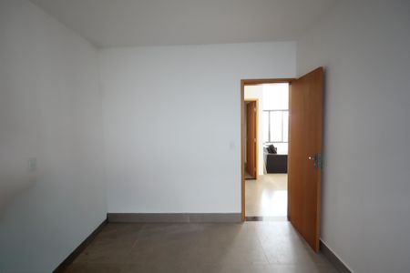 Casa à venda com 160m², 2 quartos e 2 vagas Casa à venda com 160m², 2 quartos e 2 vagasQuarto 2