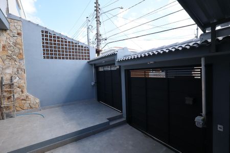 Casa à venda com 160m², 2 quartos e 2 vagas Casa à venda com 160m², 2 quartos e 2 vagasGaragem