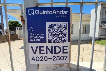 Casa à venda com 163m², 2 quartos e 4 vagasPLACA INSTALADA NA FACHADA