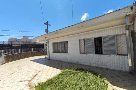 Casa à venda com 163m², 2 quartos e 4 vagasQuintal - Garagem