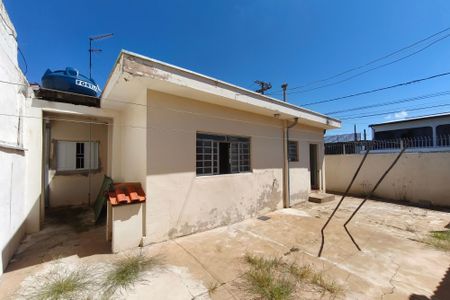 Casa à venda com 163m², 2 quartos e 4 vagasQuintal