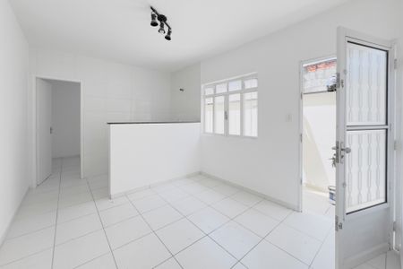 Casa para alugar com 2 quartos, 50m² em Jardim Satélite, São José dos Campos