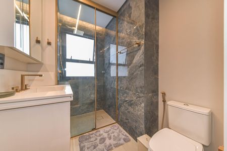 Apartamento à venda com 134m², 2 quartos e 2 vagas Apartamento à venda com 134m², 2 quartos e 2 vagasBanheiro da Suíte 2