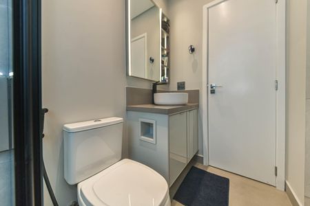 Apartamento à venda com 134m², 2 quartos e 2 vagasBanheiro da Suíte 1