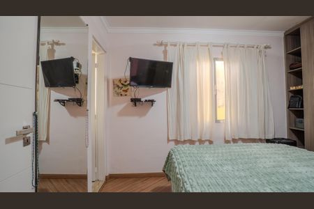 Casa à venda com 3 quartos, 140m² em Vila Santo Estefano, São Paulo