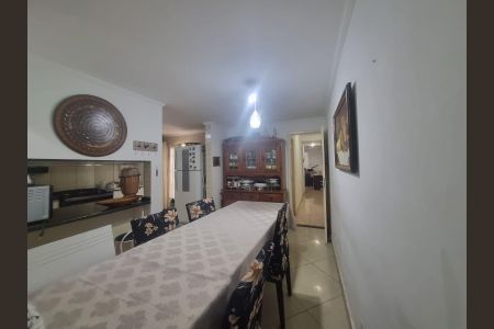 Casa para alugar com 100m², 2 quartos e 2 vagasSala de jantar