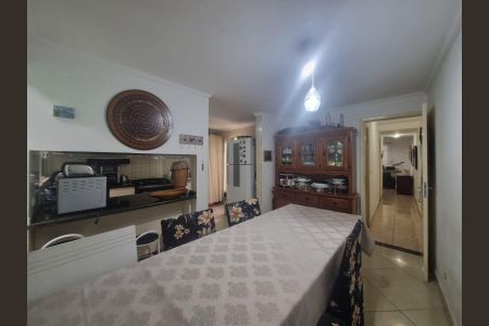 Casa para alugar com 100m², 2 quartos e 2 vagasSala de jantar