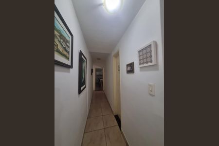 Casa para alugar com 100m², 2 quartos e 2 vagasCorredor