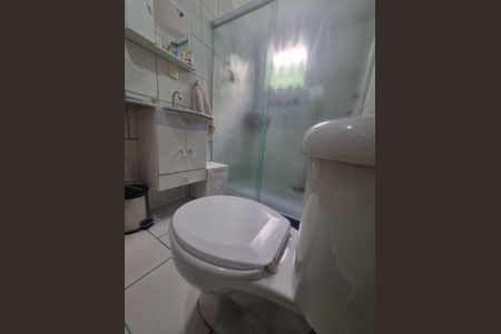 Casa para alugar com 100m², 2 quartos e 2 vagasBanheiro