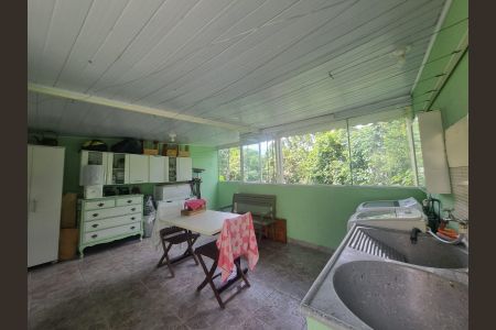 Casa para alugar com 100m², 2 quartos e 2 vagasÁrea de serviço