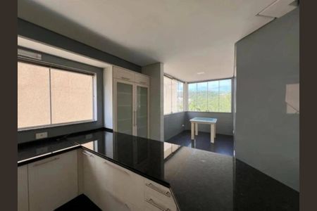 Casa para alugar com 4 quartos, 500m² em Parque Terra Nova II, São Bernardo do Campo