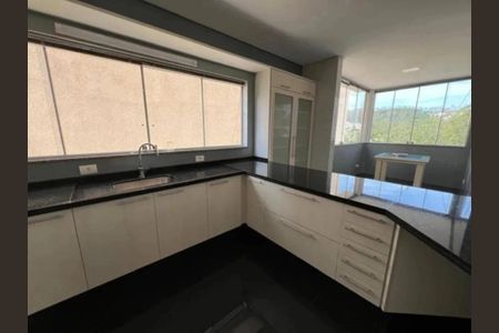 Casa para alugar com 4 quartos, 500m² em Parque Terra Nova II, São Bernardo do Campo