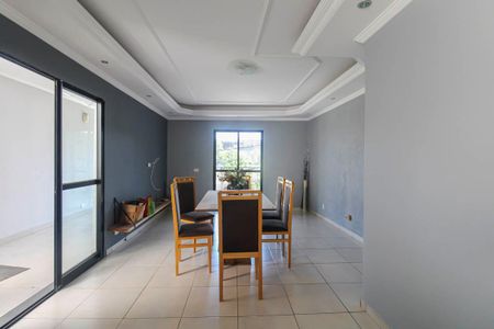 Casa para alugar com 180m², 4 quartos e 2 vagas Casa para alugar com 180m², 4 quartos e 2 vagasSala 2