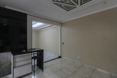 Casa para alugar com 180m², 4 quartos e 2 vagas Casa para alugar com 180m², 4 quartos e 2 vagasCozinha