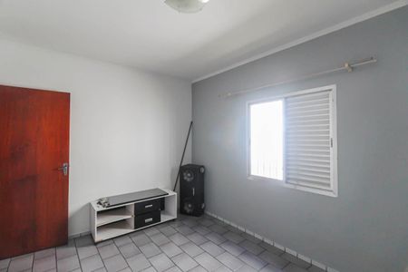 Casa para alugar com 180m², 4 quartos e 2 vagas Casa para alugar com 180m², 4 quartos e 2 vagasQuarto 4