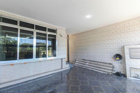 Casa para alugar com 180m², 4 quartos e 2 vagas Casa para alugar com 180m², 4 quartos e 2 vagasGaragem