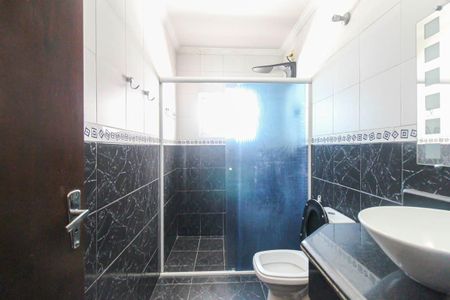 Casa para alugar com 180m², 4 quartos e 2 vagas Casa para alugar com 180m², 4 quartos e 2 vagasBanheiro 2