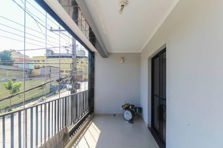 Casa para alugar com 180m², 4 quartos e 2 vagas Casa para alugar com 180m², 4 quartos e 2 vagasVaranda da Sala 2