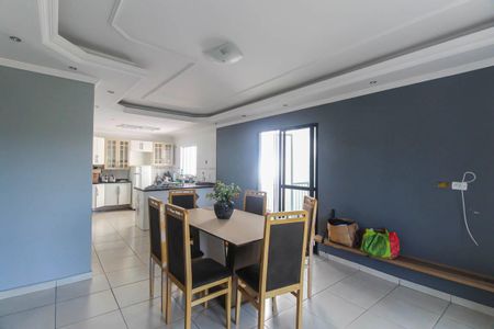 Casa para alugar com 180m², 4 quartos e 2 vagas Casa para alugar com 180m², 4 quartos e 2 vagasSala 2