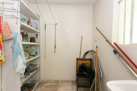 Casa para alugar com 470m², 4 quartos e 3 vagas Casa para alugar com 470m², 4 quartos e 3 vagasCasa 2 - Área de Serviço