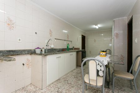 Casa para alugar com 470m², 4 quartos e 3 vagas Casa para alugar com 470m², 4 quartos e 3 vagasCasa 2 - Cozinha