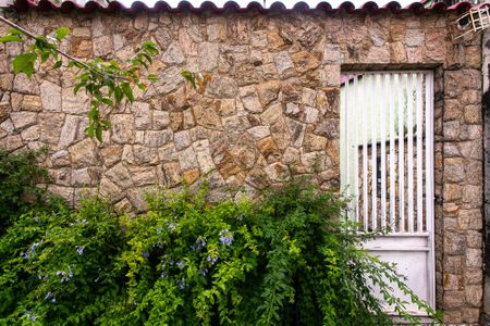 Casa para alugar com 470m², 4 quartos e 3 vagas Casa para alugar com 470m², 4 quartos e 3 vagasFachada