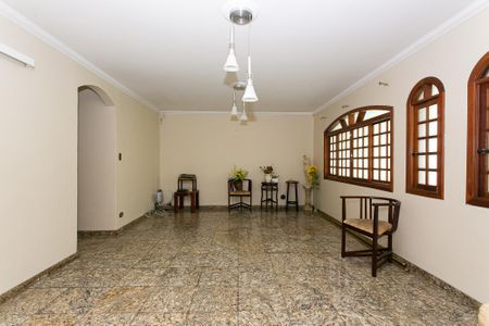 Casa para alugar com 470m², 4 quartos e 3 vagas Casa para alugar com 470m², 4 quartos e 3 vagasCasa 1 - Sala