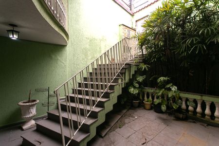 Casa para alugar com 470m², 4 quartos e 3 vagas Casa para alugar com 470m², 4 quartos e 3 vagasCasa 2 - Área Externa