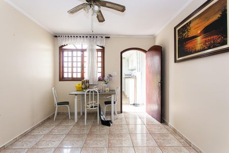 Casa para alugar com 470m², 4 quartos e 3 vagas Casa para alugar com 470m², 4 quartos e 3 vagasCasa 1 - Cozinha