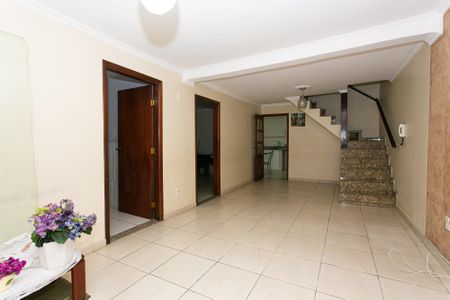 Casa para alugar com 470m², 4 quartos e 3 vagas Casa para alugar com 470m², 4 quartos e 3 vagasCasa 2 - Sala