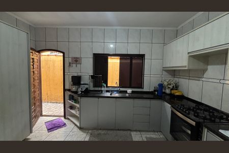 Casa à venda com 106m², 3 quartos e 1 vaga Casa à venda com 106m², 3 quartos e 1 vagaCozinha