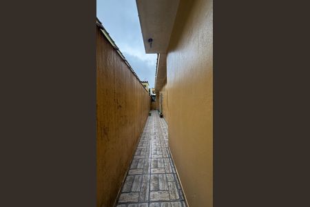 Casa à venda com 106m², 3 quartos e 1 vaga Casa à venda com 106m², 3 quartos e 1 vagaCorredor - Quintal